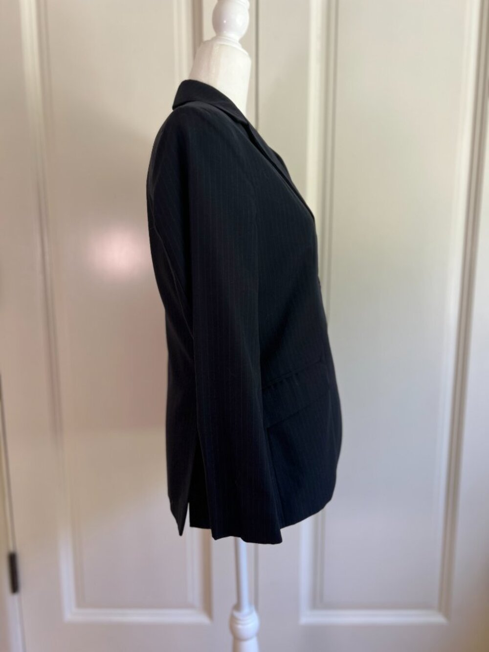 Women's Equestrian Hunt Coat Navy Blue with Light Blue Pinstripe Size 14 - Picture 3 of 12
